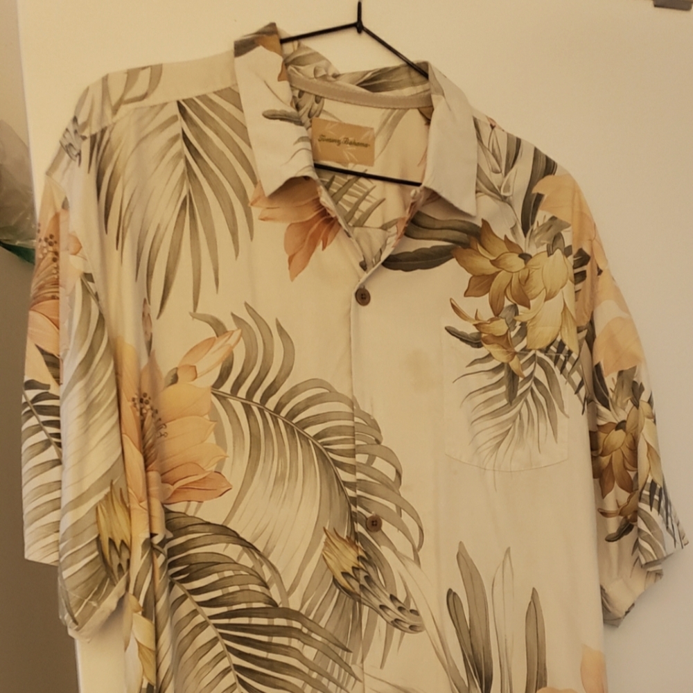 Tommy Bahama Cream and Tan Floral Shirt Mens Casual Button Down